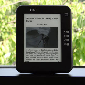 Copyright E Ink® Holding Copyright E Ink® Holding